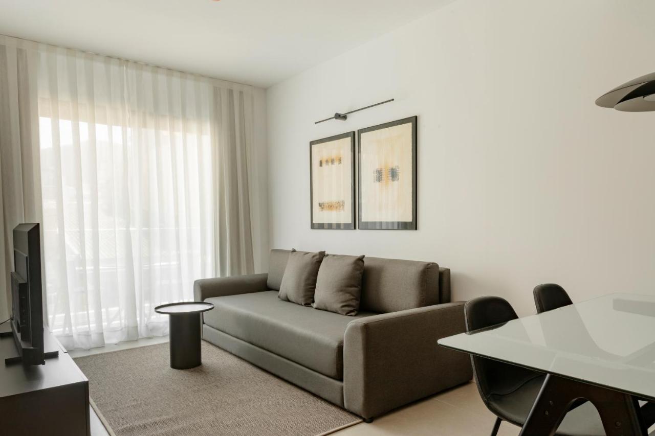 Europa Apartments L'Hospitalet de Llobregat Esterno foto