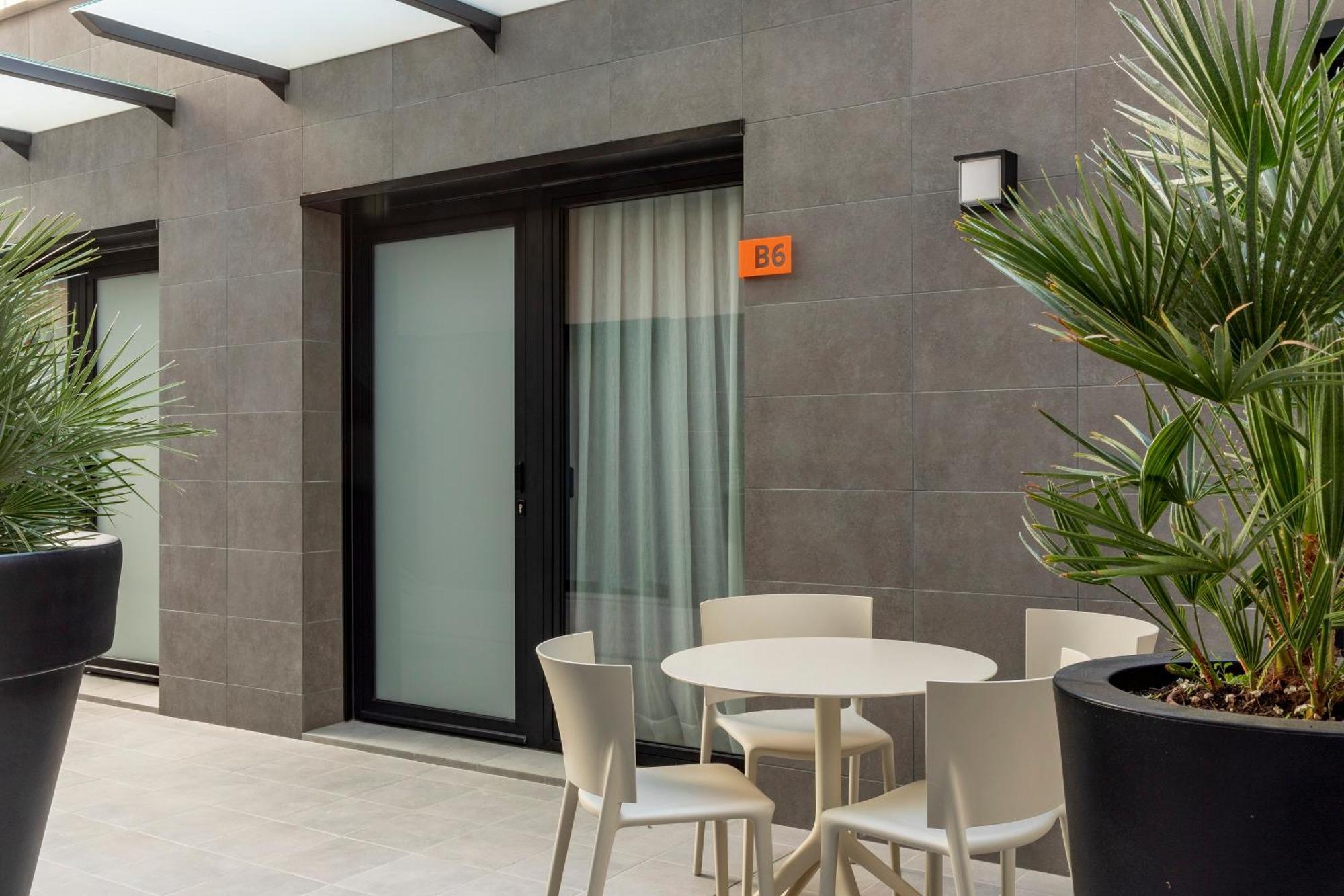 Europa Apartments L'Hospitalet de Llobregat Esterno foto